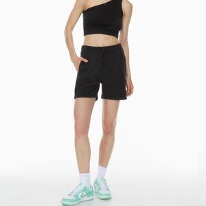 Aritzia Tna terry fleece boyfriend 5 inch sweatshort